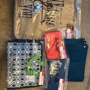 BNWT thirty one bundle